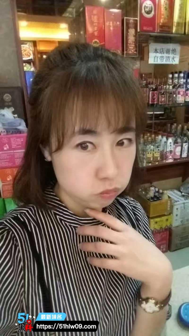 韩艳丽这波鸡西大奶少妇反差太绝，被干到翻白眼真没在装