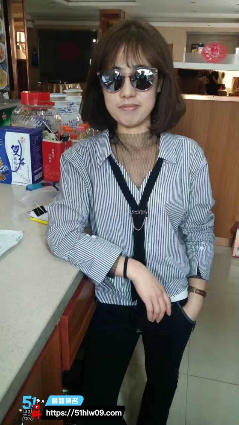 韩艳丽这波鸡西大奶少妇反差太绝，被干到翻白眼真没在装 大奶视频