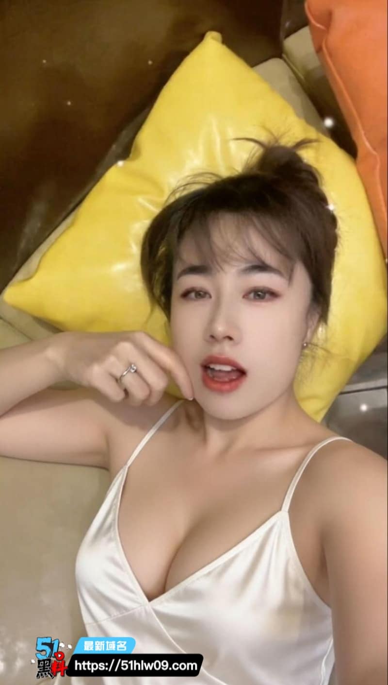 韩艳丽这波鸡西大奶少妇反差太绝，被干到翻白眼真没在装 黑龙江爆料