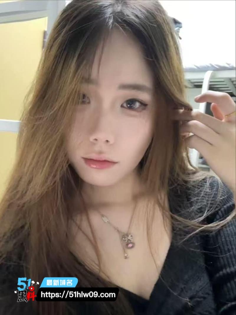谢语霏私下跪舔金主内幕，沈阳师范大学女神反差太猛 大学生