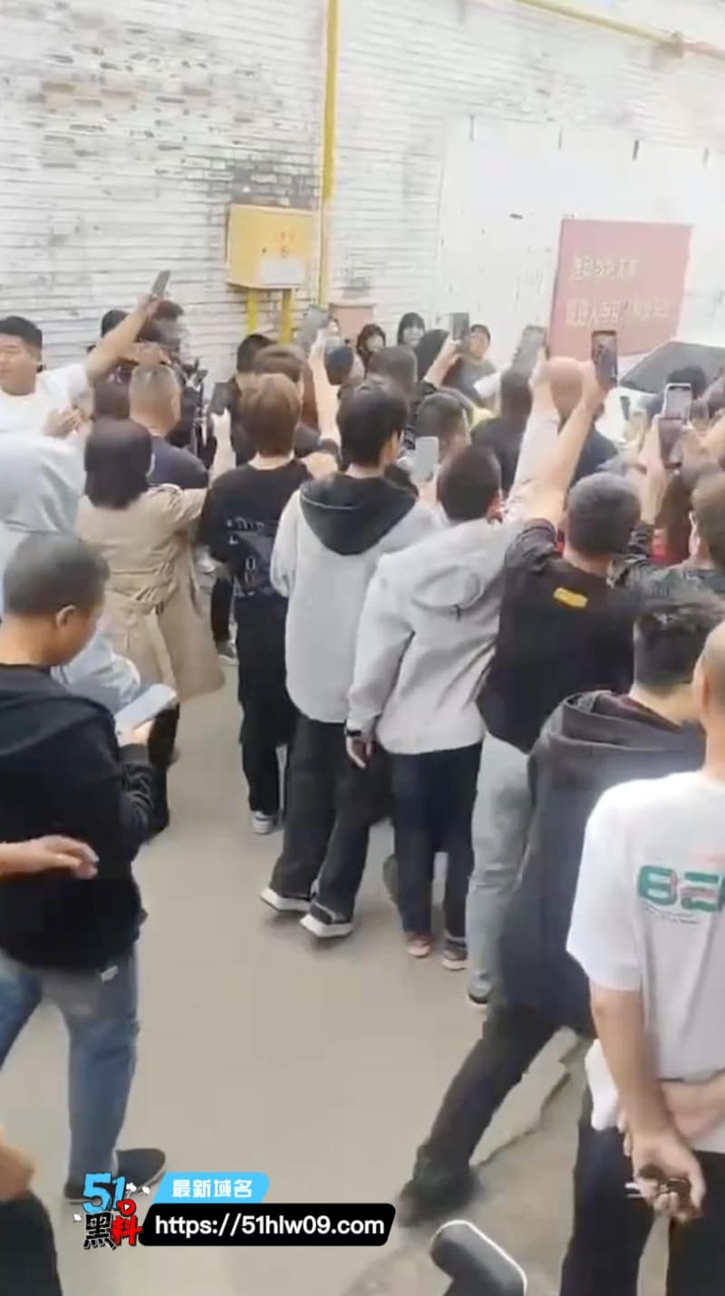廊坊北陶管营村原配抓小三现场怒吼还没离婚就睡我老公