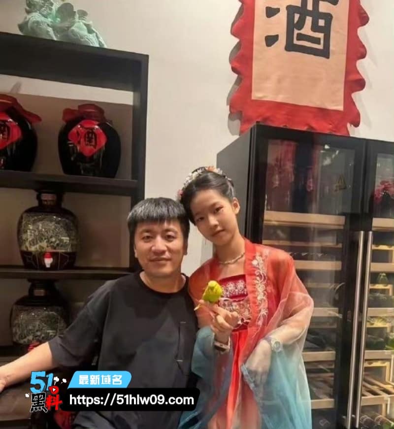张雪峰女儿张姩菡回应离世，说爸爸被文曲星选中了，这孩子太懂事 教育名师