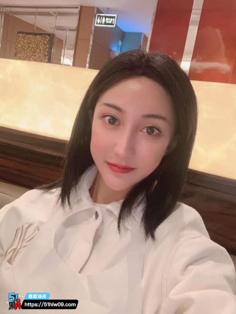 广东少妇黄慧端庄人妻私下百人斩偷情视频被爆反差太猛