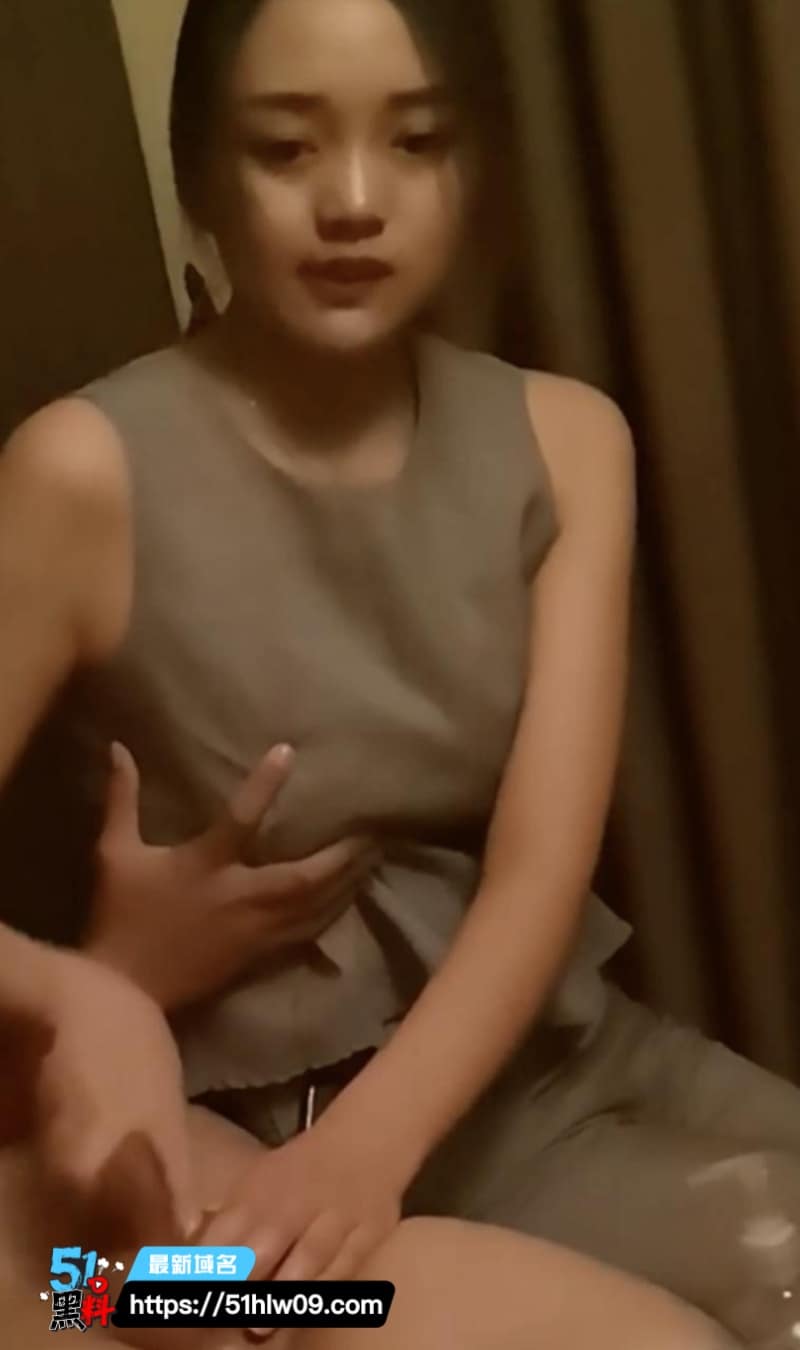 按摩店少妇推油反差极大丨台上温婉端庄私下撸活太专业 熟女按摩