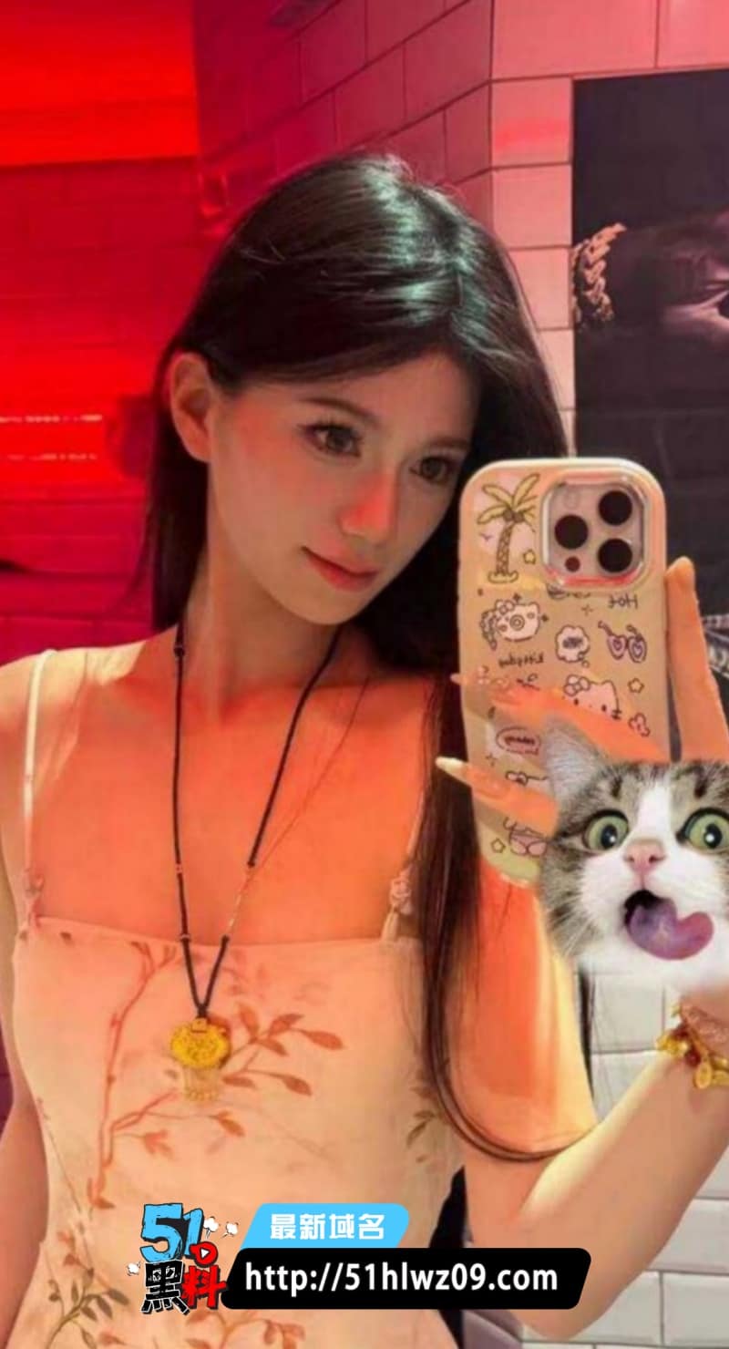 前女友私密视频流出，乖乖女骑乘喷水反差太顶 反差视频