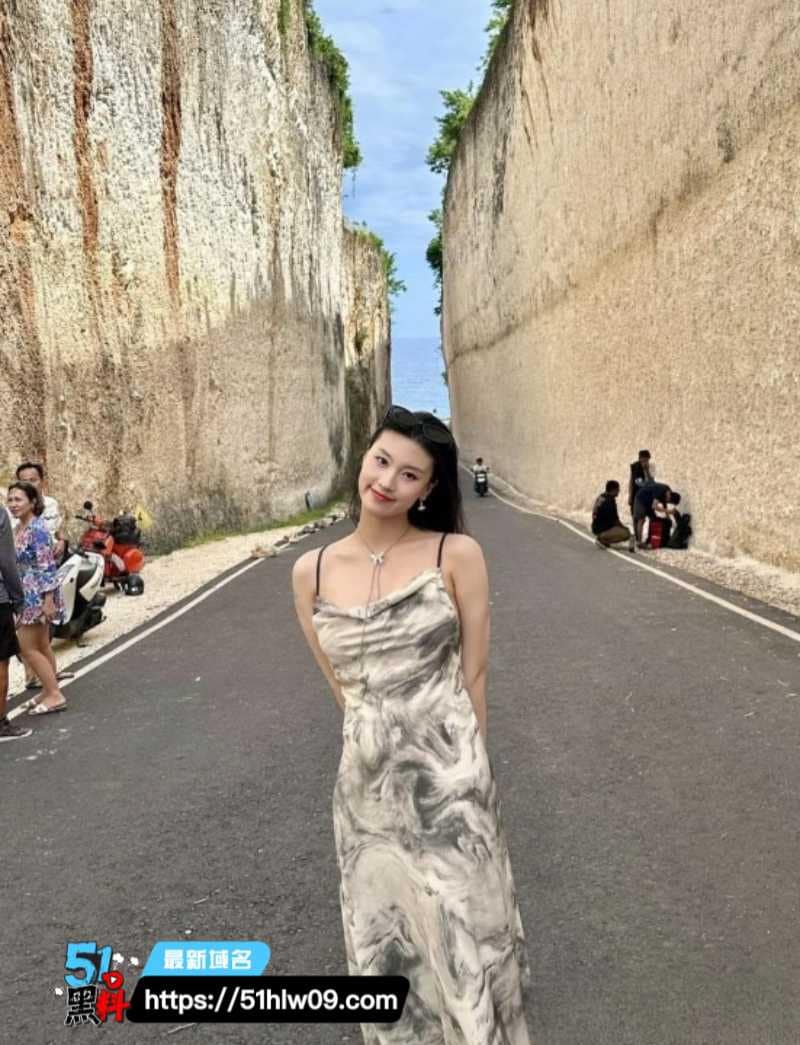 王姝蒙李亦甯私密视频流出丨被富豪圈养玩毒龙颜射反差太顶 明星