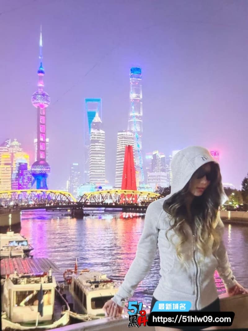 陈昕瑶在华东师大走清纯路线，私下被前男友录视频玩得这么野 校园爆料