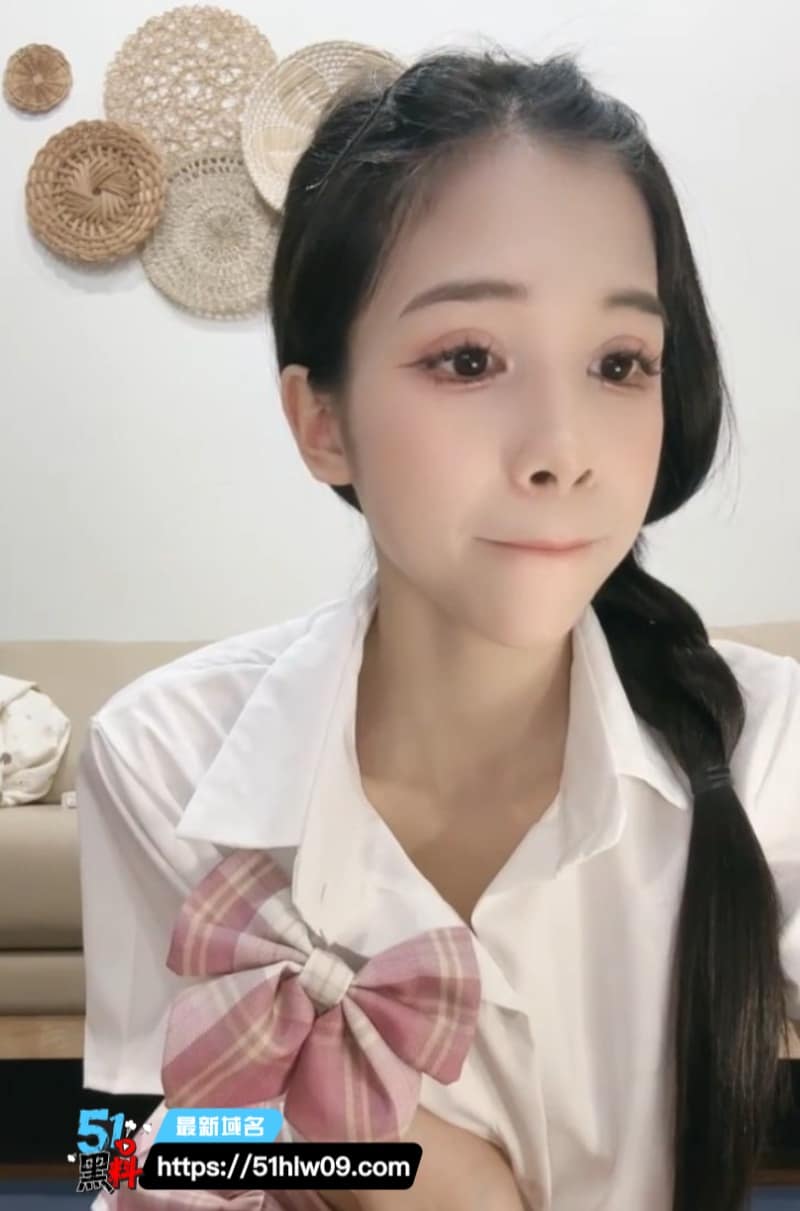 开裆黑丝极品私藏丨看着清纯私下用道具猛插到喷水 反差诱惑