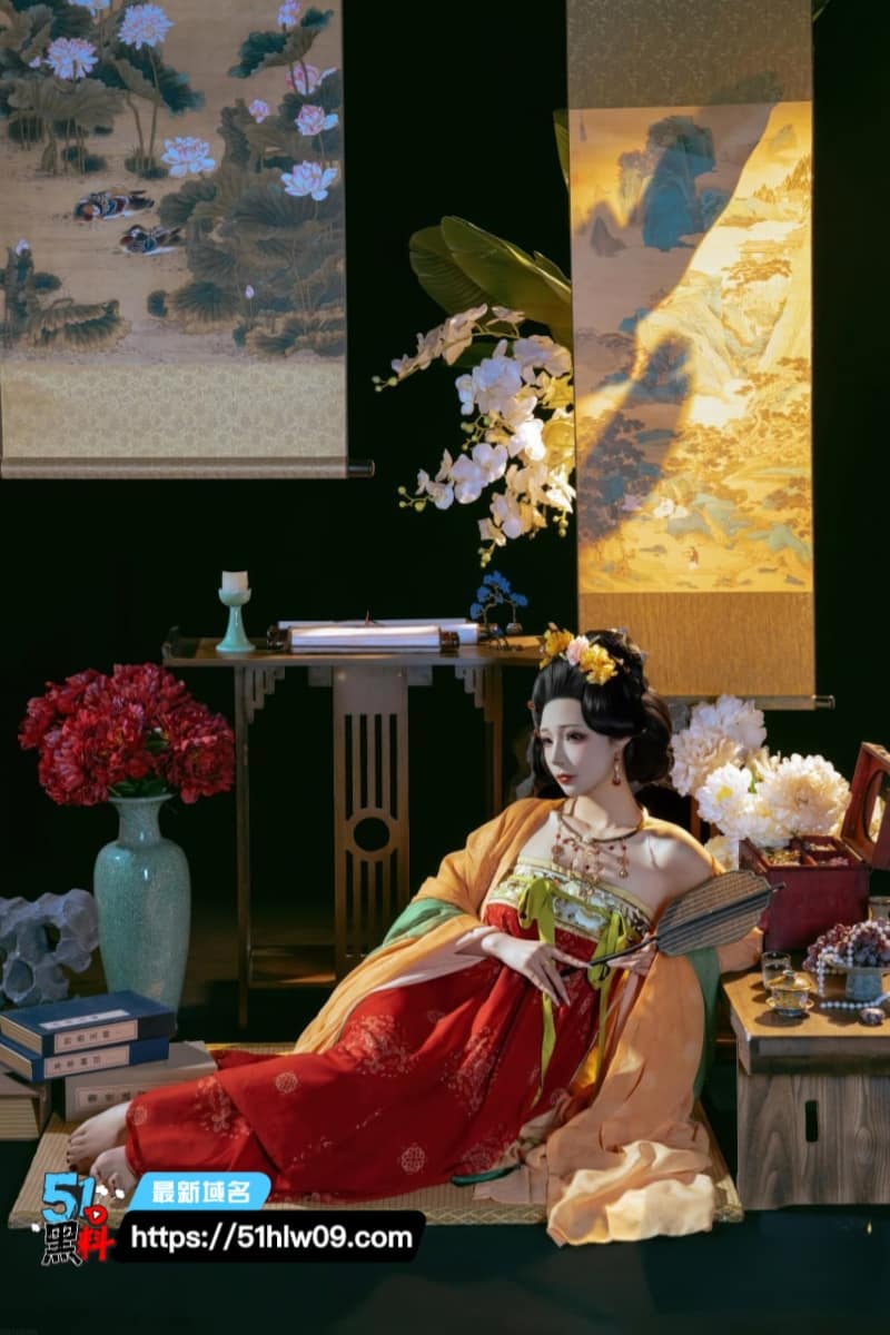 yuuhui玉汇COS唐宫夜宴，贵妃装扮下的美腿诱惑太勾人 反差网红