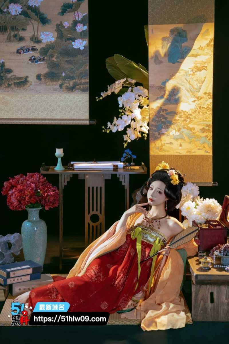 yuuhui玉汇COS唐宫夜宴，贵妃装扮下的美腿诱惑太勾人 美腿贵妃