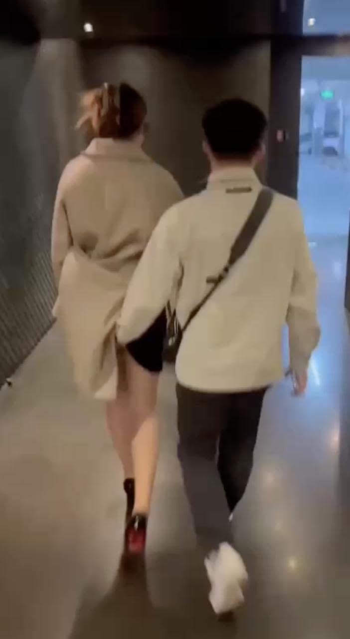 宝马哥BMWZ约到推特女神1号骑乘浪叫反差太大最后逼她吞精 完整视频在线播放
