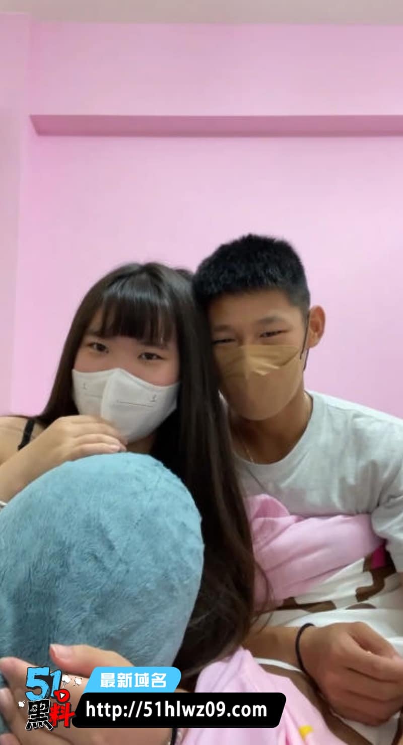 王佳宜台中大学生这反差我真绷不住，清纯乖乖女私下竟然这么浪 爆料
