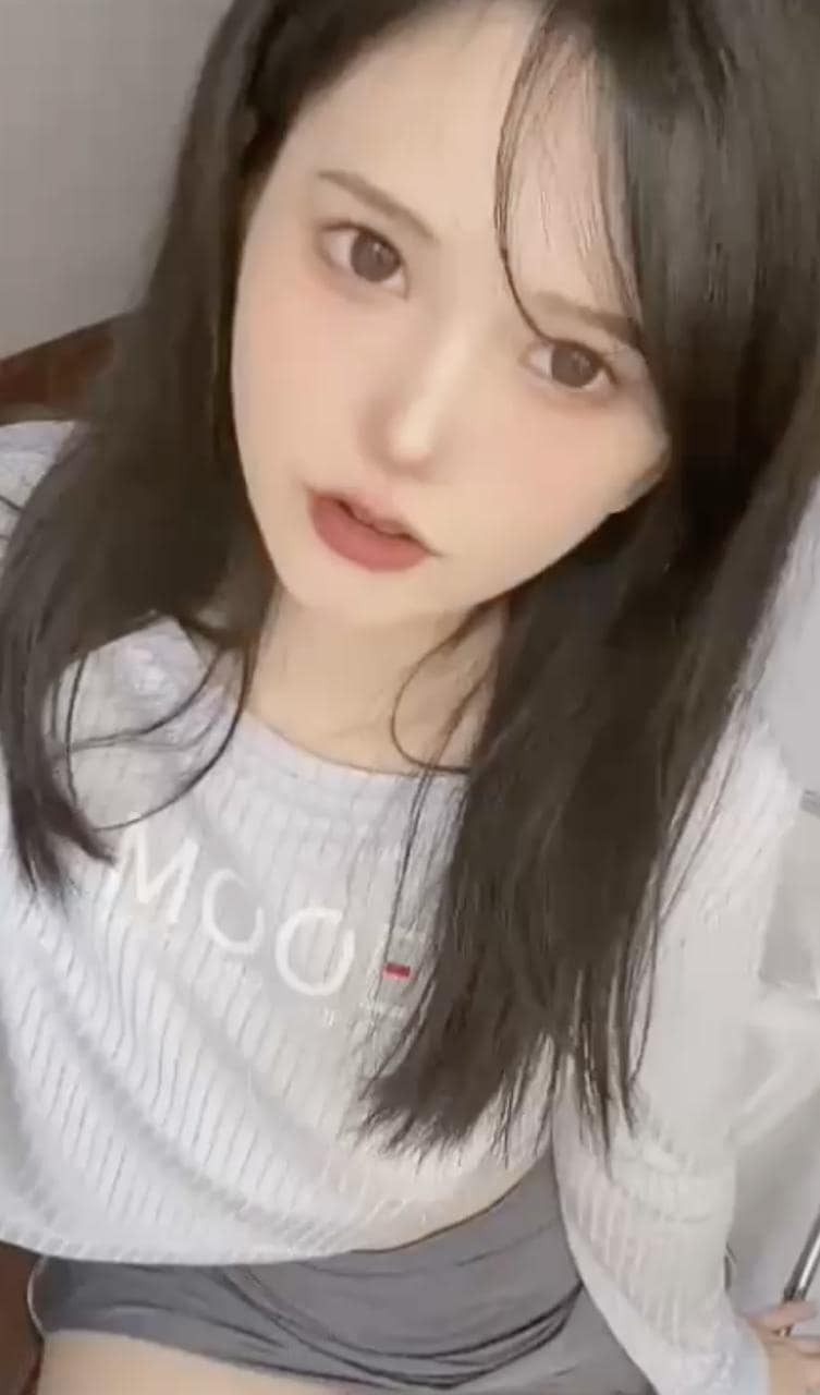 Ashyliiii爱莉倦倦喵这波枪械师Cos太顶了,深喉自慰看得我直接破防 完整视频在线播放
