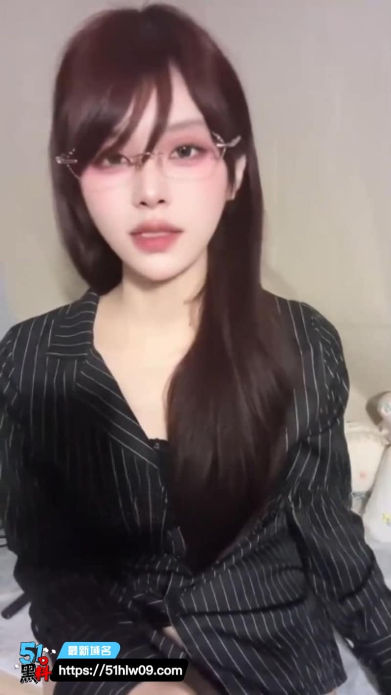 御姐女S测评高价玩具口交翻白眼阿黑颜露脸太顶了 口交视频
