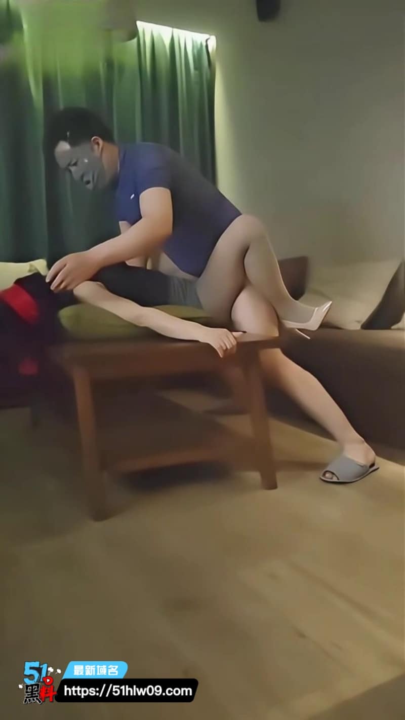 银丝雀这波太狠了丨看着端庄的离异少妇被撞到腿软求饶 少妇反差