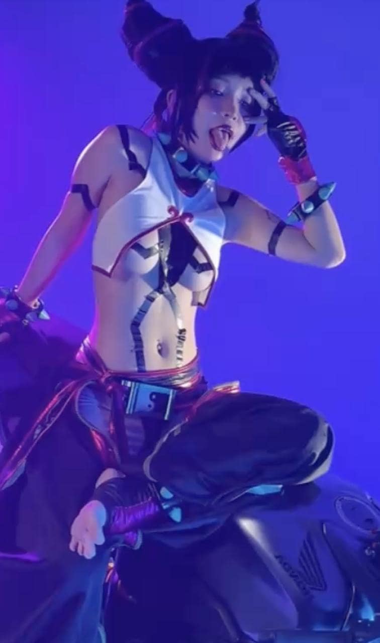 UmekoJ摩托骑士写真巨乳撑爆皮衣白虎嫩穴全露太顶了 完整视频在线播放