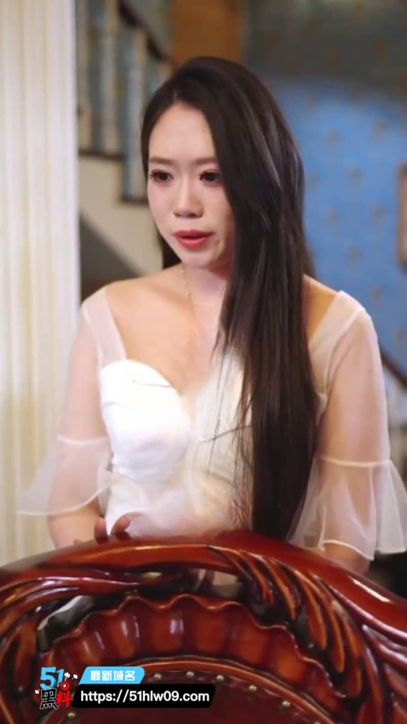 上门小厨内幕流出丨三位极品美女围攻帅厨师尺度直接拉满 张一湉