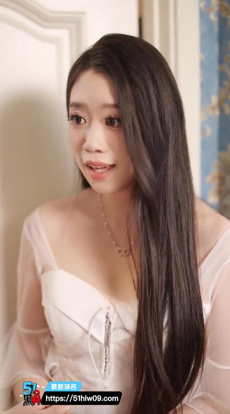 上门小厨内幕流出丨三位极品美女围攻帅厨师尺度直接拉满 厨房激情戏