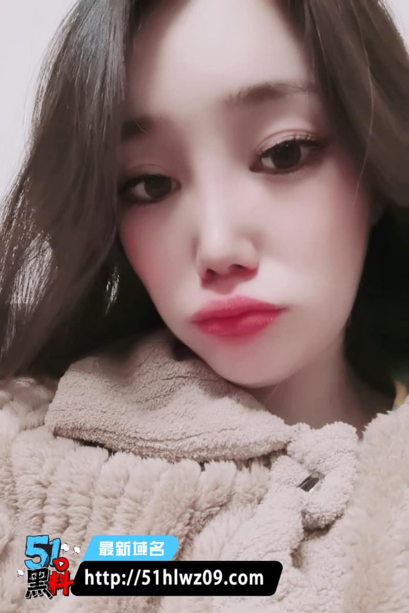 好家伙王婷婷这波偷情自拍我是真没绷住，带娃少妇反差也太顶了 肥逼大奶