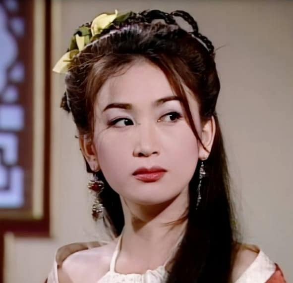 温碧霞59岁生日私下这么野丨养子当众强吻被老公揪领子拉开 完整视频在线播放