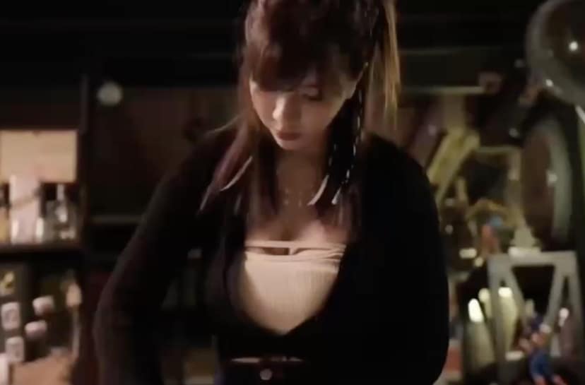 吴梦梦发廊诱惑内幕,巨乳设计师低胸装晃动太顶 完整视频在线播放