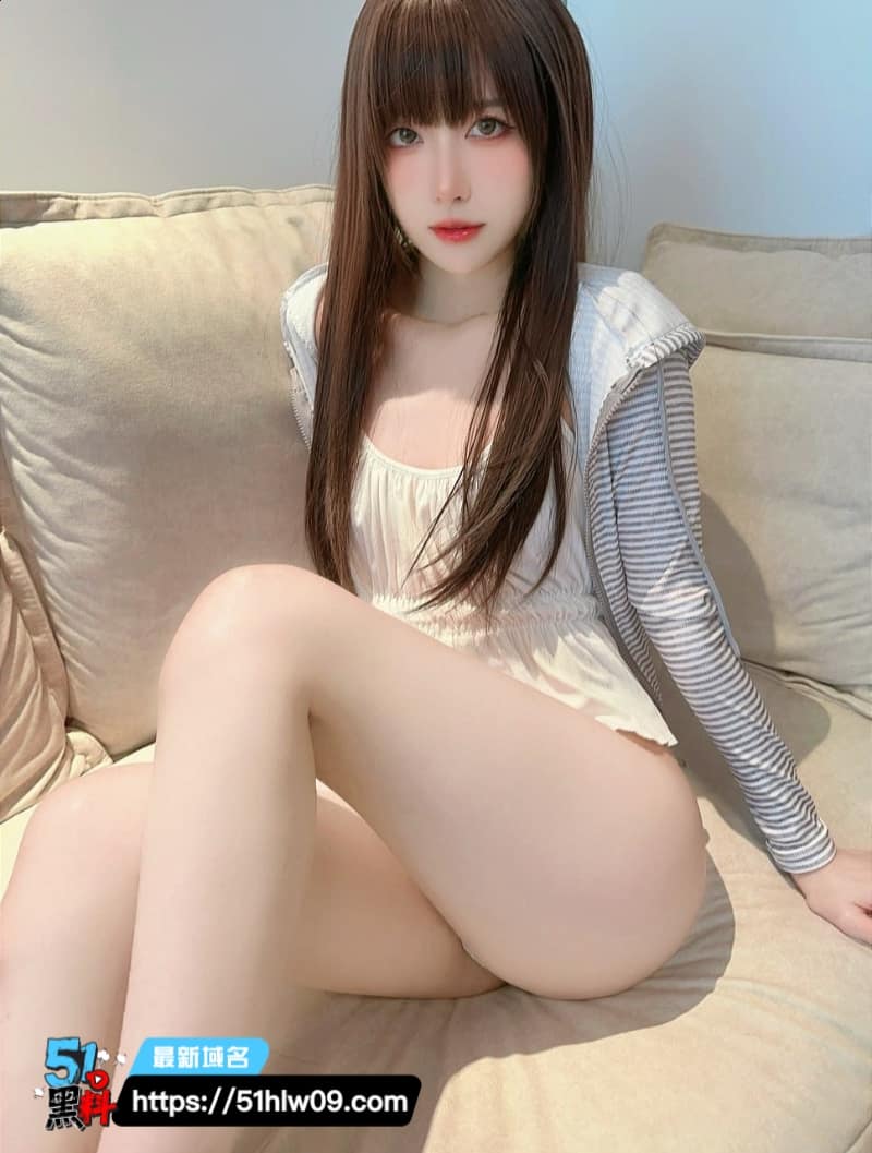 布丁大法这波Cosplay我是真没绷住，温柔姐姐的秘密邀请太顶了 反差