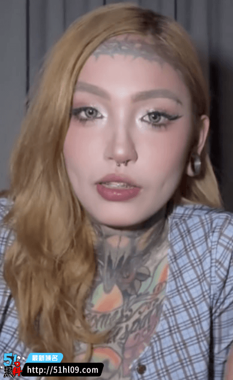 台湾分舌魔女魷魚Jesse被炮王无套狂操到眼神失控白浆狂喷