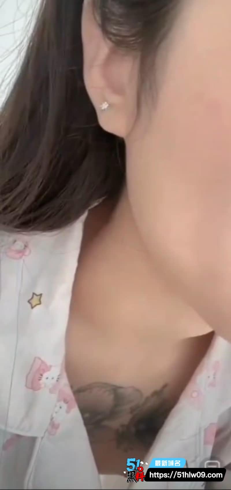 快手网红真空睡衣走光乳头凸起被拍到巨乳晃动太顶了