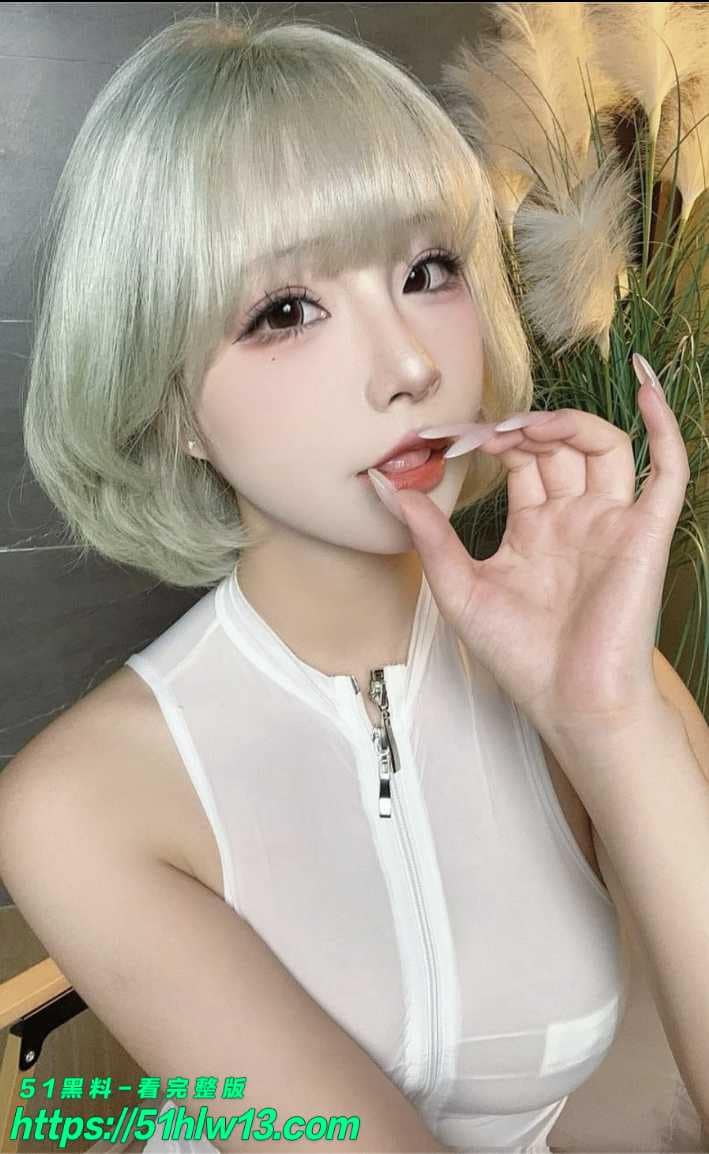 玉汇yuuhui透明竞泳装流出，这波萝莉反差尺度真没在开玩笑