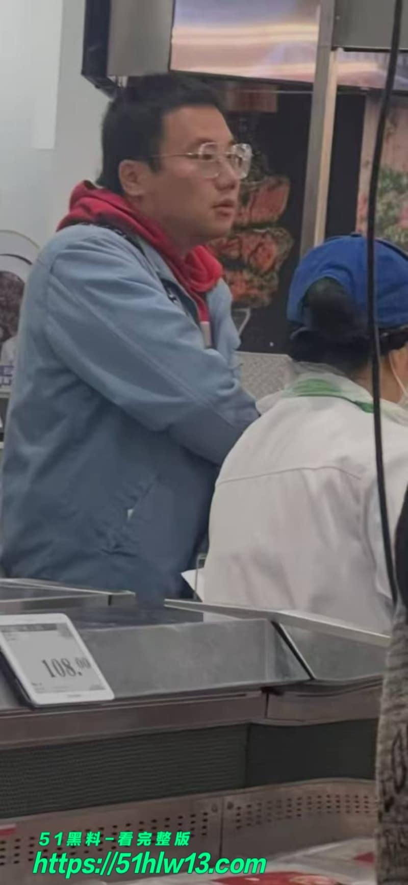 重庆山姆打包哥假领养虐杀小狗监控流出，满屋血迹看得我血压飙升 吃瓜