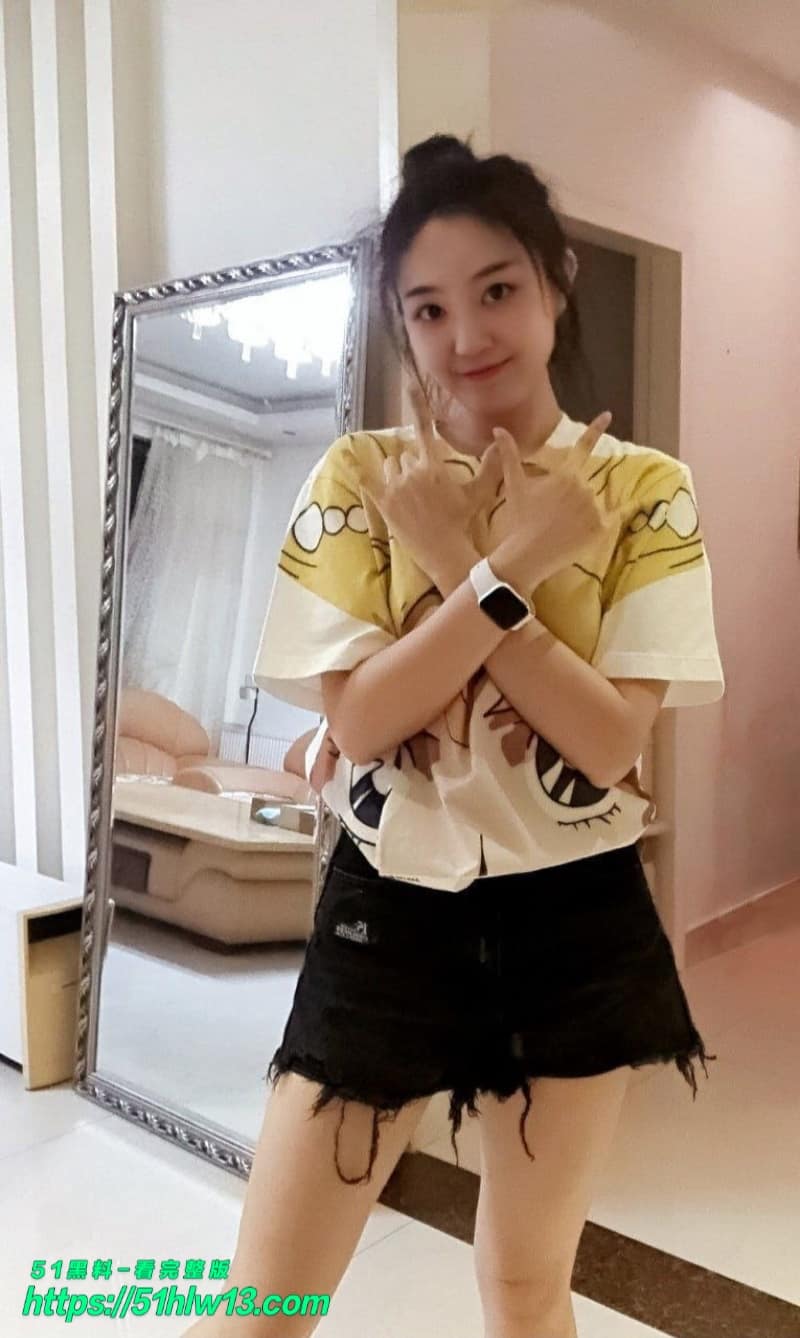 西南交大舞蹈生人设崩塌丨台上清纯优雅私下换制服被金主无套猛操 网红