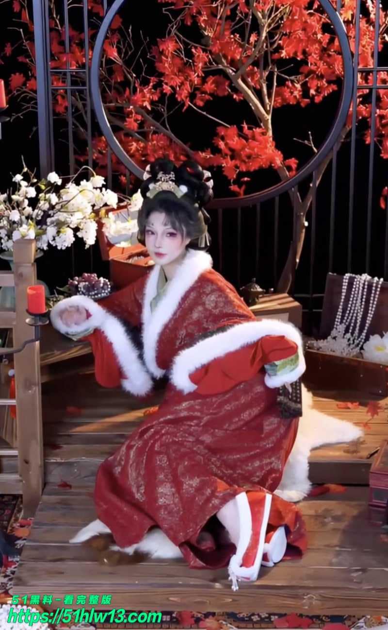 yuuhui玉汇看着像清纯狐仙，私下这波报恩福利简直野爆了 Cosplay