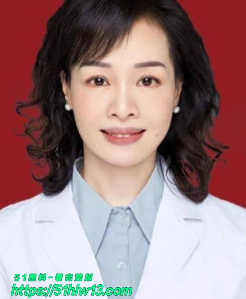 王维丹这波反差太离谱，重庆女检察官私下竟给亿万富豪生娃 禁忌恋