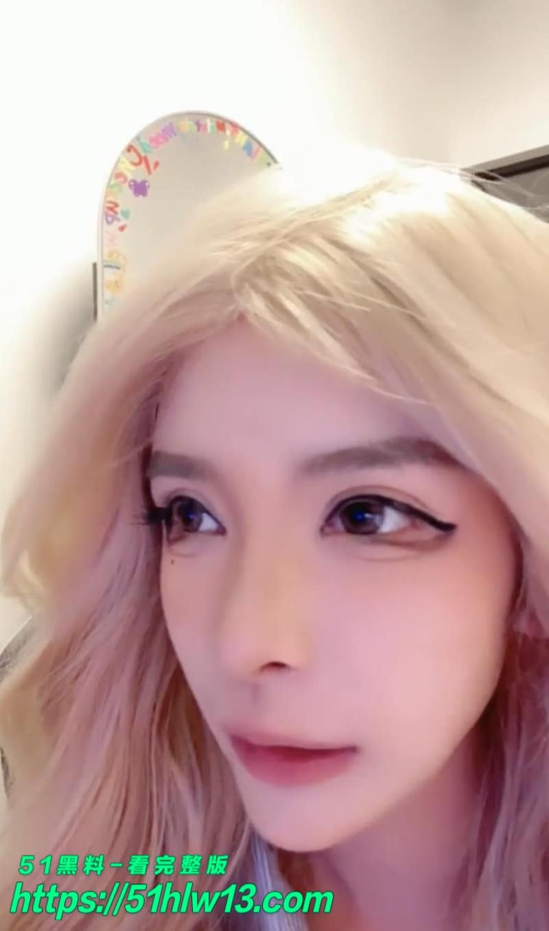 半糖私密视频流出丨这波尺度真绝了，床上发情模样太勾人 反差美女