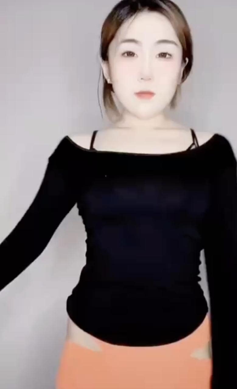 骆驼趾系列近距离才艺丨看着乖巧的女孩私处轮廓这么顶 完整视频在线播放