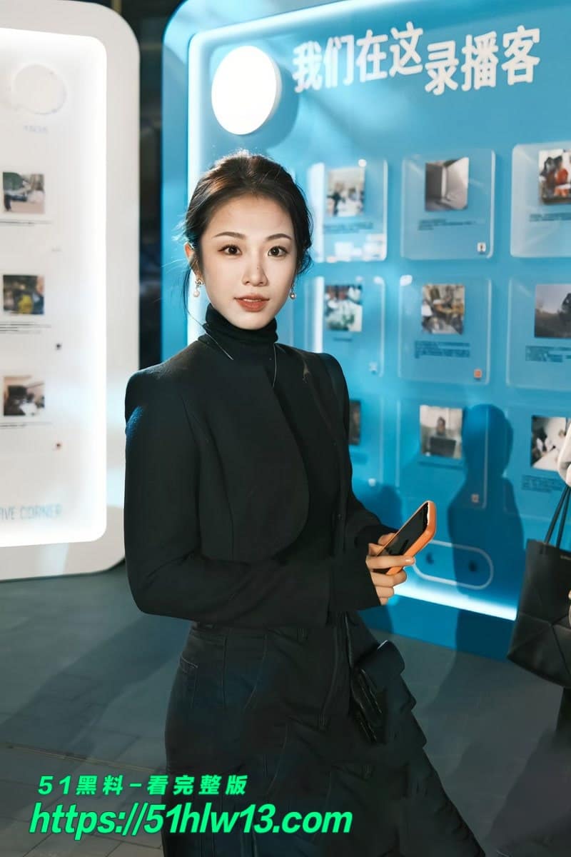 齐思钧分手4个月深夜同车气质美女疑似无缝衔接新恋情 湖南卫视主持人