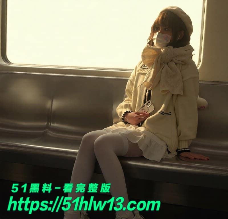 明纱柚奈私密视频流出丨趁闺蜜不在偷情对方哥哥白虎骑乘太猛 骑乘位
