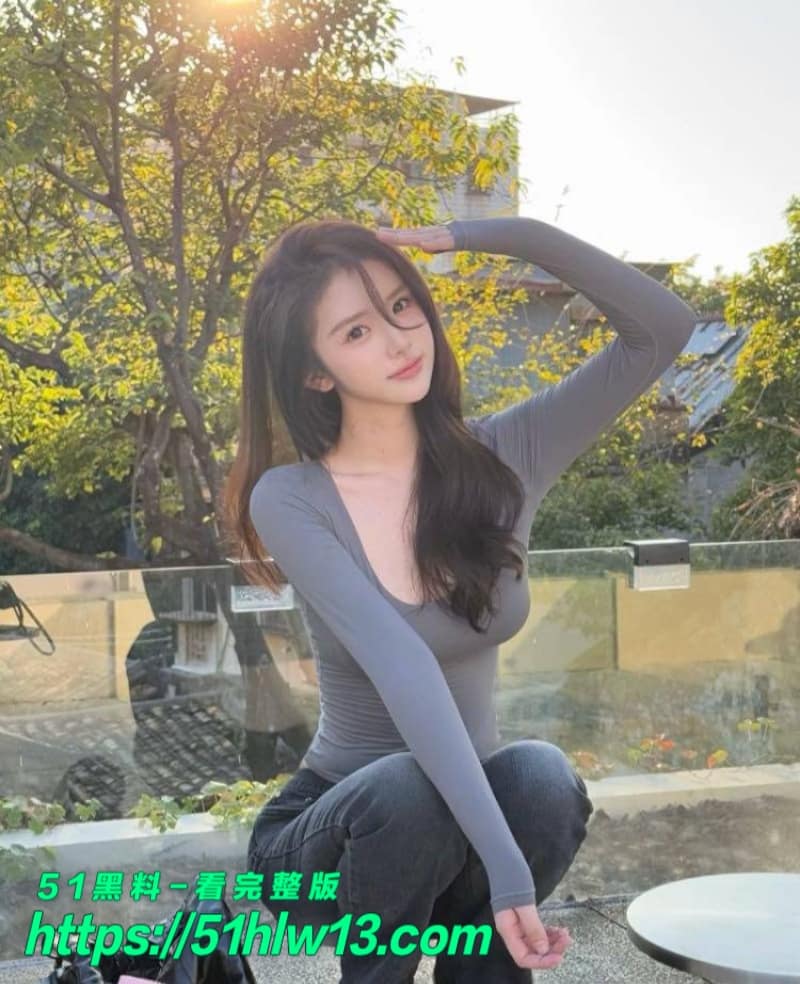 巨乳骚妓女私下玩这么野丨被老板逼着学鸡叫还测试纸太反差了 反差福利