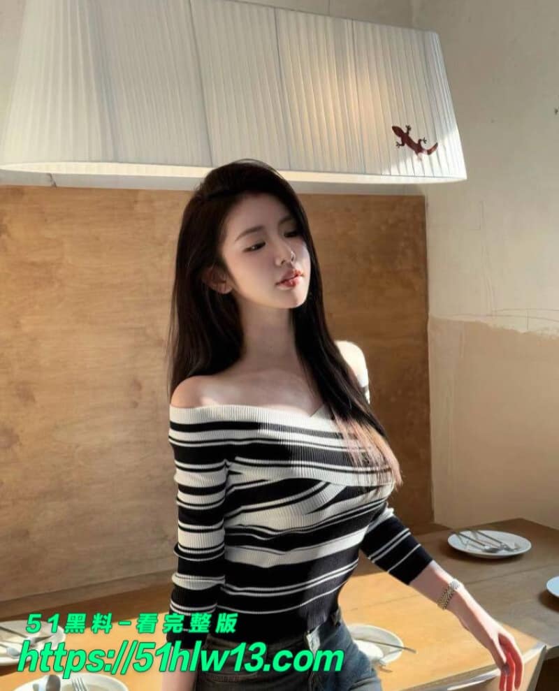 巨乳骚妓女私下玩这么野丨被老板逼着学鸡叫还测试纸太反差了 老板私密视频