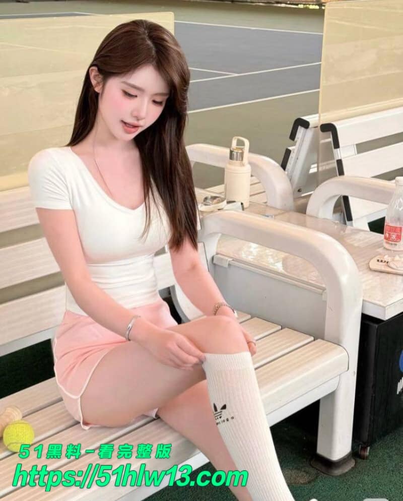 巨乳骚妓女私下玩这么野丨被老板逼着学鸡叫还测试纸太反差了 福利