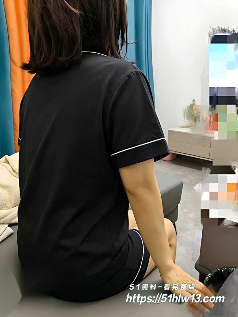 俏妈妈私密视频流出这波69尺度真绷不住，后面还有更猛的 深喉