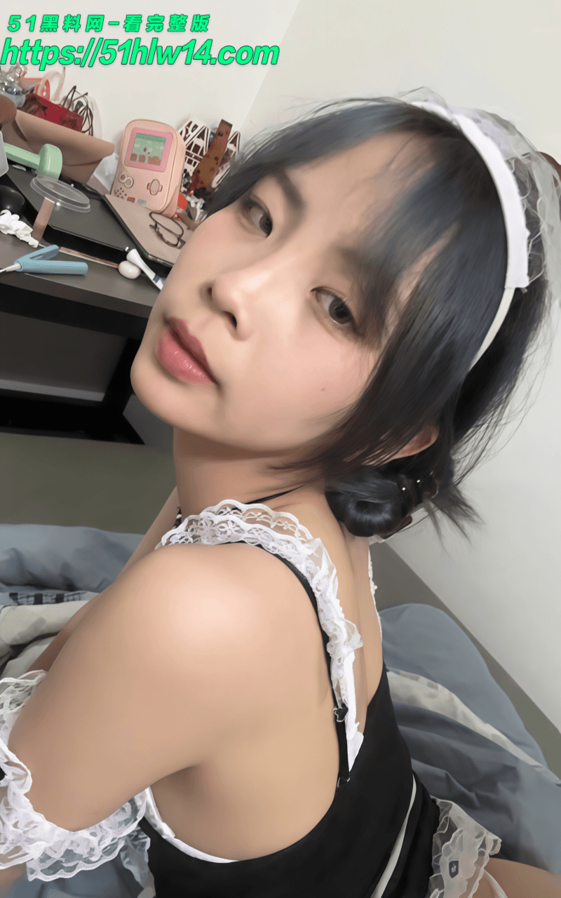 情趣制服大赏丨看着清纯的甜妹换上女仆装私下这么野 完整视频在线播放