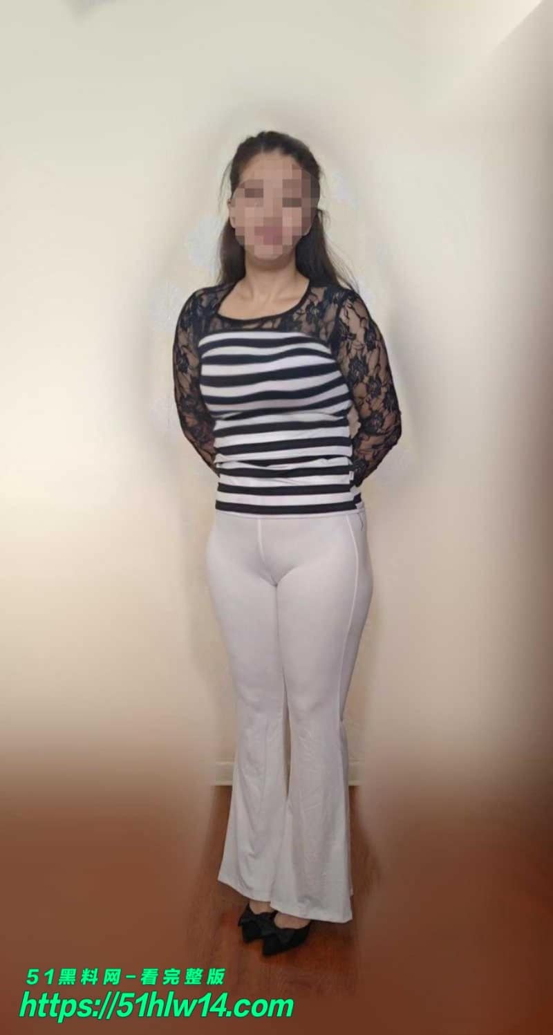 海角社区母子乱伦丨表面端庄的骚妈被儿子撕裤子无套猛干 禁忌关系