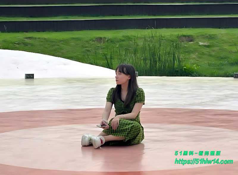 高颜值反差女神居家反弓，跪姿被顶到失控细节太顶 福利