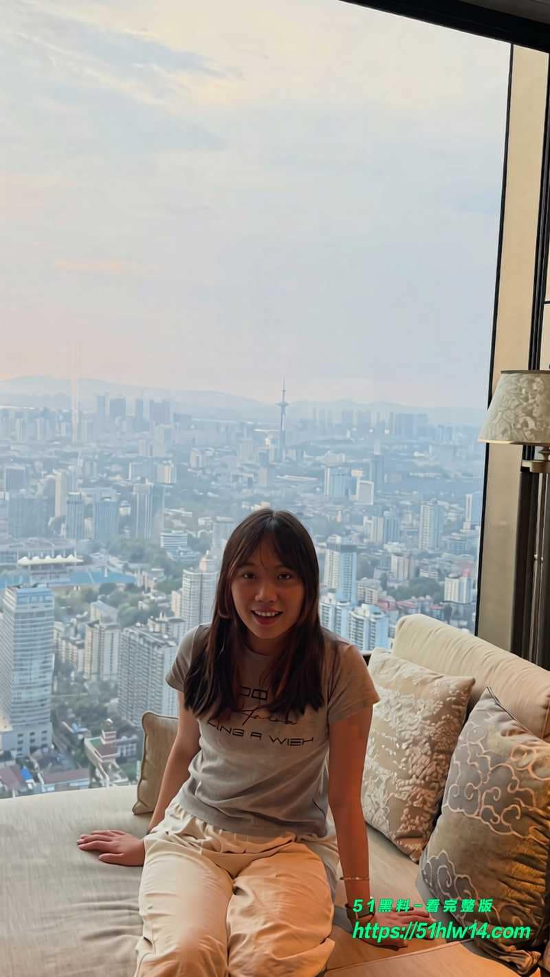 高颜值反差女神居家反弓，跪姿被顶到失控细节太顶 高颜值福利
