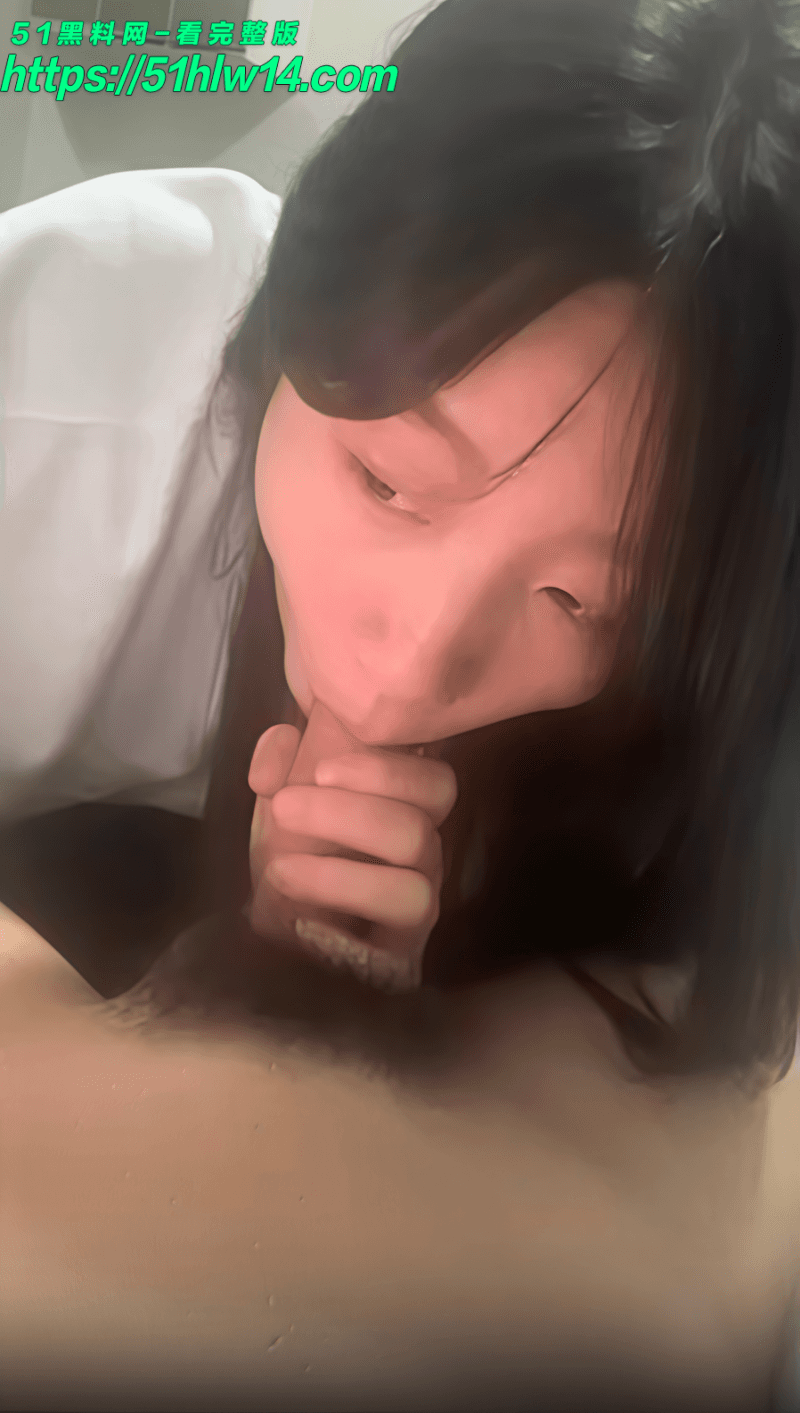 张欣彤私密实录曝光丨清纯脸下藏着野性深喉，这反差劲儿太猛了 校园女神