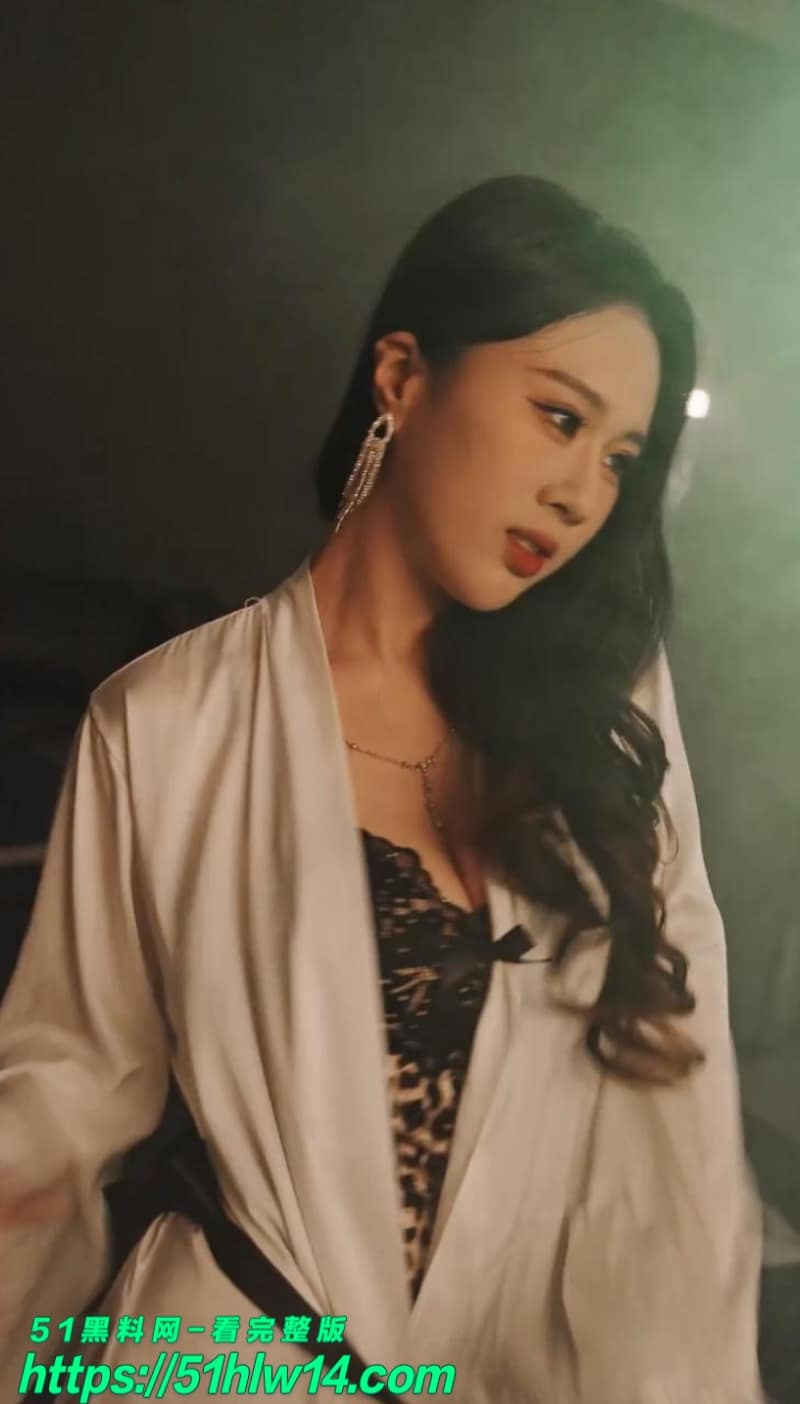 王正洁失控边界反差太猛清纯女主被玩到眼神迷离欲火焚身