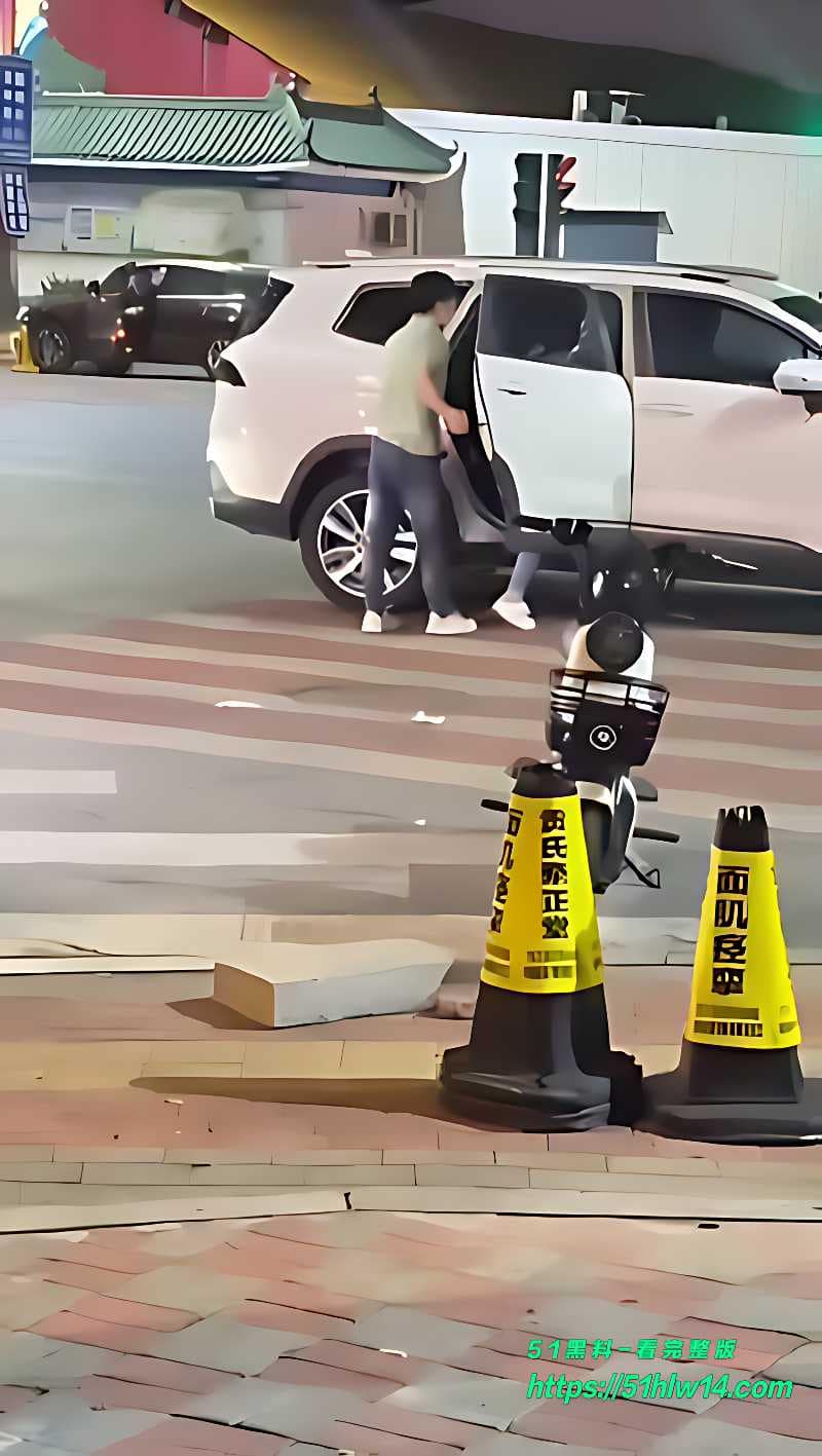 河北街头强行抬走女孩，凌晨哭喊反抗细节让人后脊梁发冷 深夜强行带走女孩