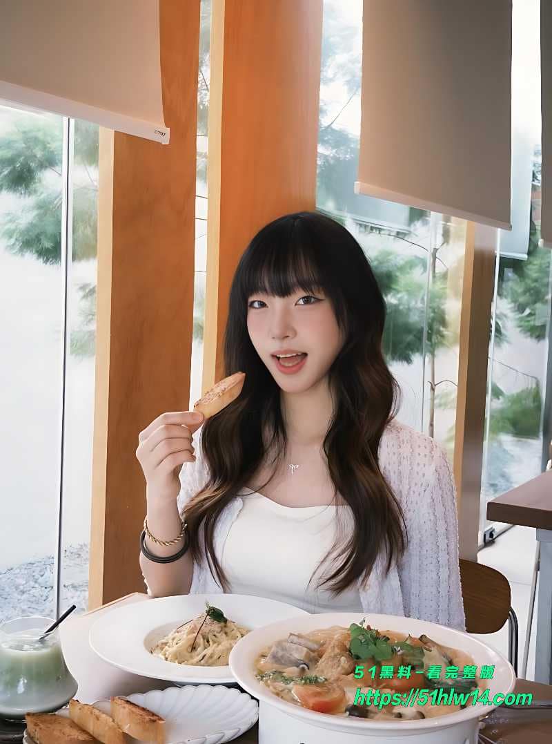 02年清纯前女友瑄瑄私密流出，反差口技深喉细节太顶 深喉口交