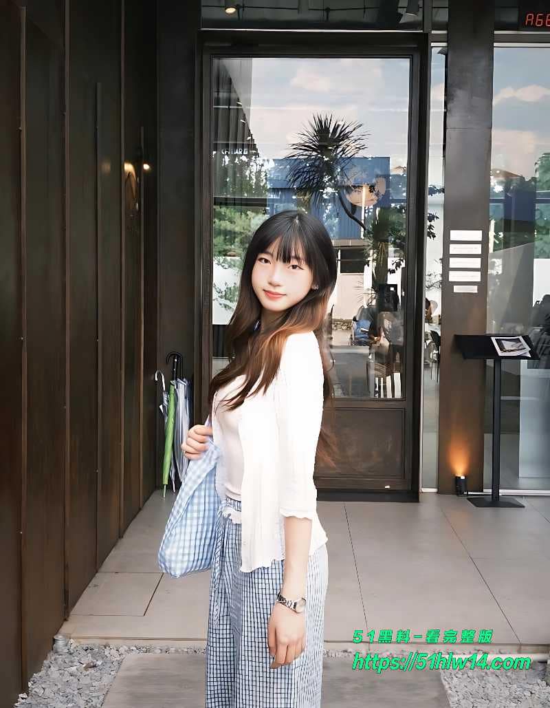 02年清纯前女友瑄瑄私密流出，反差口技深喉细节太顶 网红
